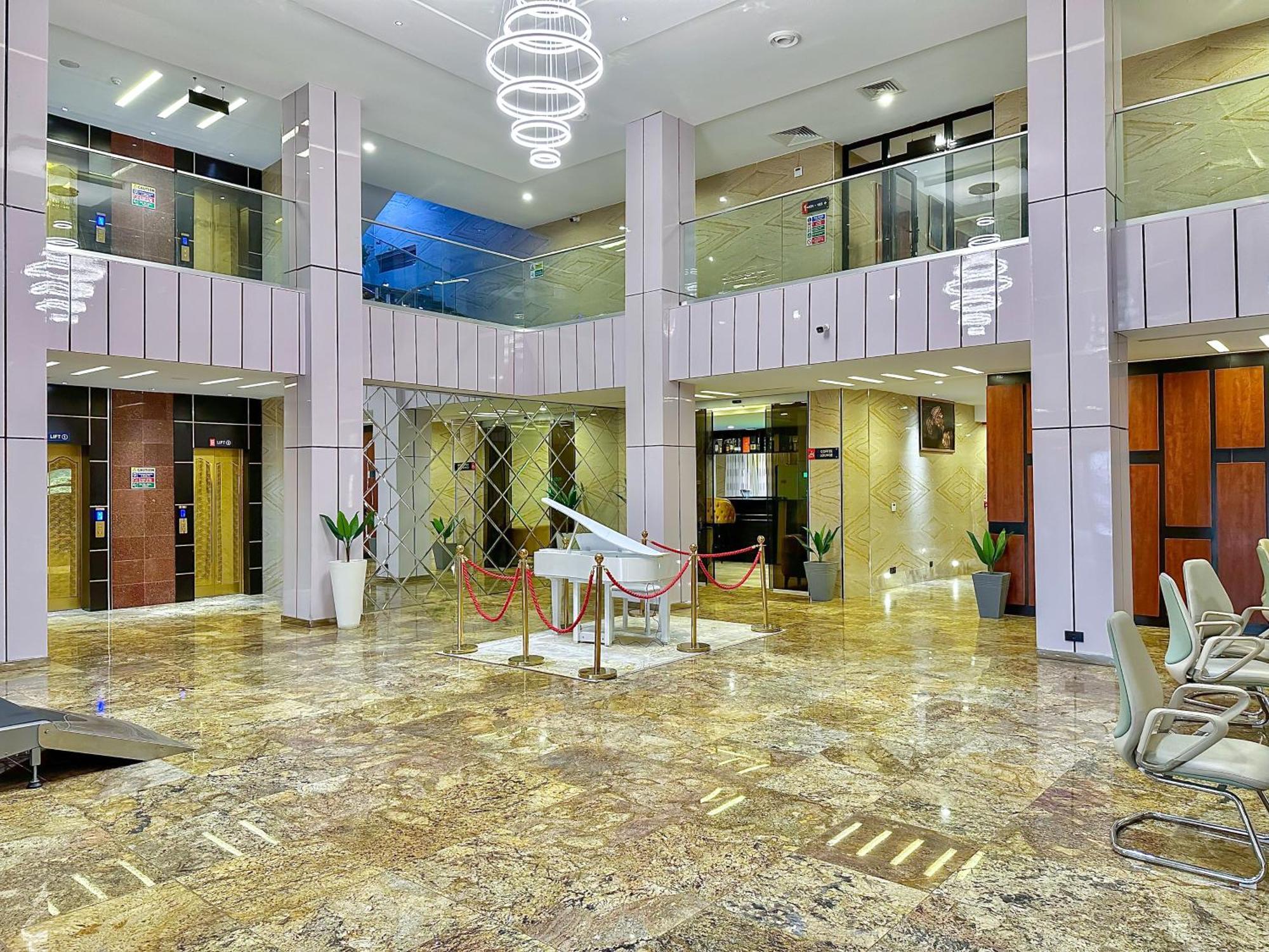 Boulevard Owerri Hotel エクステリア 写真